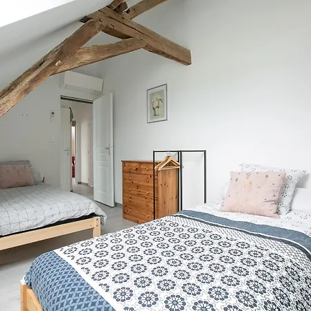 Holiday home Maison De Marcelline - Pour 10p Maison Climatisee *